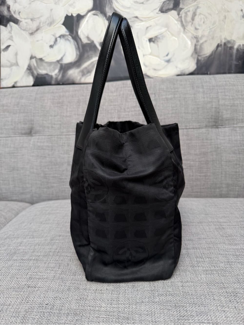 ✨CHANEL Black New Travel Line Tote Bag Authentic | Certificate of Authenticity - Picture 4 of 16